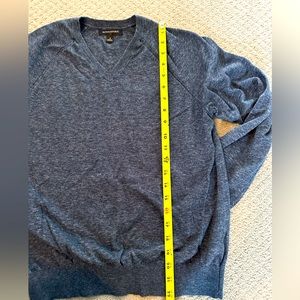 Banana Republic Men’s V Neck Sweater
